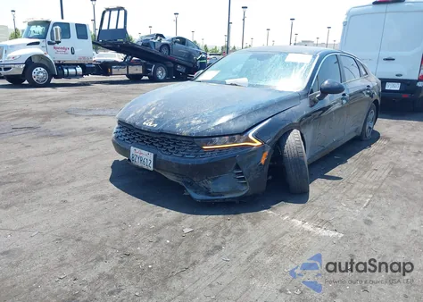 2022 Kia K5 Lx z USA, uszkodzony, nr VIN 5XXG24J25NG136047